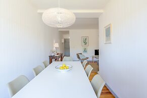 Alfama Spacious and Central Apartment, By TimeCooler