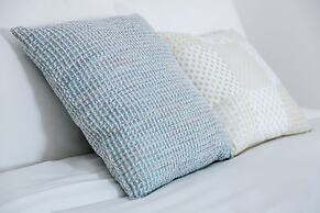 Alfama, Bright Spacious W/ Terrace Apartment, By TimeCooler