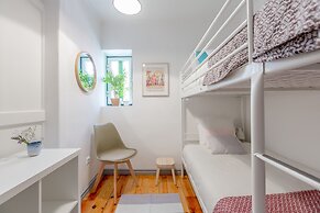 Alfama, Bright Spacious W/ Terrace Apartment, By TimeCooler