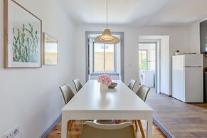 Alfama, Bright Spacious W/ Terrace Apartment, By TimeCooler