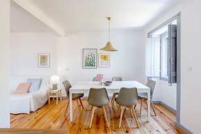 Alfama, Bright Spacious W/ Terrace Apartment, By TimeCooler
