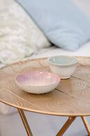 Bright & Spacious Alfama Typical Apartment, By TimeCooler