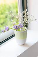 Bright & Spacious Alfama Typical Apartment, By TimeCooler