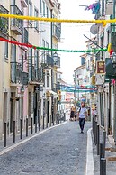 Bright & Spacious Alfama Typical Apartment, By TimeCooler