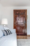 Light Filled Typical Apartment at Alfama, By TimeCooler