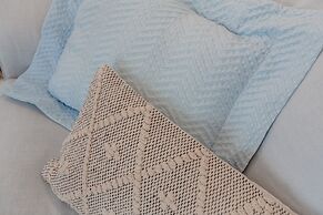 Sunny Apartment with Patio, By TimeCooler