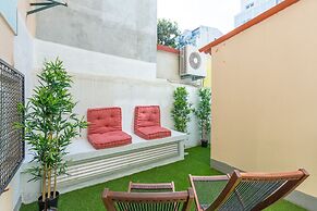Sunny Apartment with Patio, By TimeCooler
