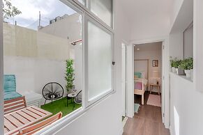 Sunny Apartment with Patio, By TimeCooler