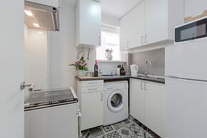 Sunny Apartment with Patio, By TimeCooler