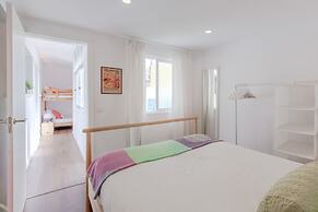 Sunny Apartment with Patio, By TimeCooler