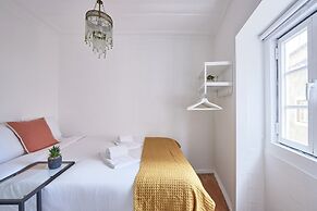 Alfama Light-Filled Apartment, By TimeCooler