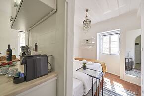 Alfama Light-Filled Apartment, By TimeCooler