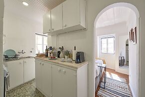 Alfama Light-Filled Apartment, By TimeCooler