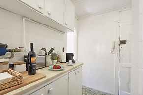 Alfama Light-Filled Apartment, By TimeCooler