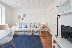 Alfama Light-Filled Apartment, By TimeCooler