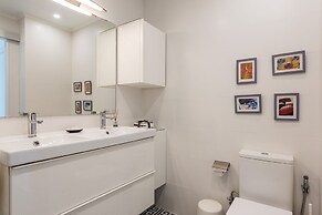 Light-Filled Apartment, By TimeCooler