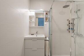 Light-Filled Apartment, By TimeCooler