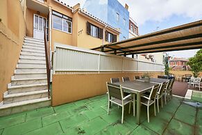 Renovated and Spacious Duplex Apartment With Patio, By TimeCooler