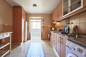 Renovated and Spacious Duplex Apartment With Patio, By TimeCooler