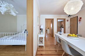 Renovated and Spacious Duplex Apartment With Patio, By TimeCooler