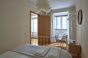 Renovated and Spacious Duplex Apartment With Patio, By TimeCooler