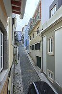 Renovated and Spacious Duplex Apartment With Patio, By TimeCooler