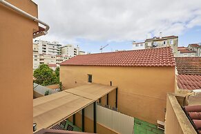 Renovated and Spacious Duplex Apartment With Patio, By TimeCooler