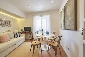 Belém Light Filled Apartment, By TimeCooler