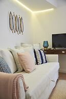 Belém Light Filled Apartment, By TimeCooler