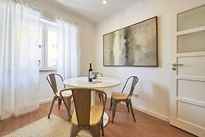 Belém Light Filled Apartment, By TimeCooler