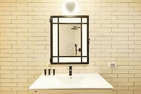 Modern-Rustic Haven in the City by Sea N Rent