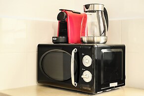 Modern-Rustic Haven in the City by Sea N Rent