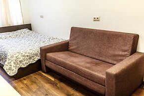 Apartment on Lysaya Gora 33b Green Area 1