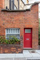 Distinctive apartment for 3 with mezz