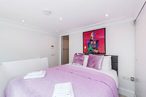 Distinctive apartment for 3 with mezz