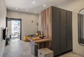 Sunny Studio Near the Beach by Sea N Rent