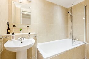 Kings Road Apartments