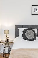 Kings Road Apartments