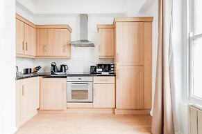 Kings Road Apartments