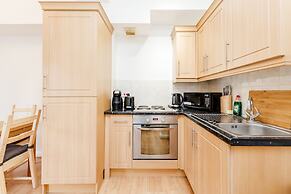 Kings Road Apartments