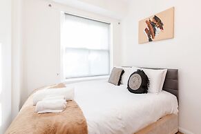 Kings Road Apartments