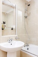 Kings Road Apartments