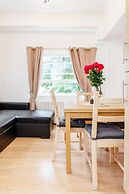 Kings Road Apartments