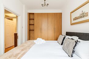 Kings Road Apartments