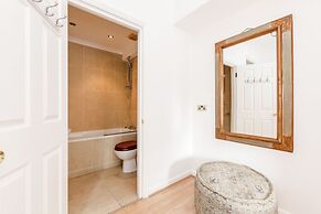 Kings Road Apartments