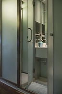 1n Student Hotel Camden - Students Only