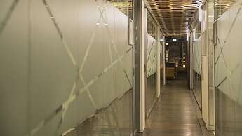 1n Student Hotel Camden - Students Only