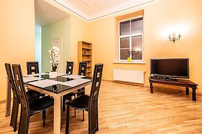 WINWINSTAY Art Nouveau Apartment