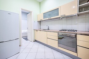 WINWINSTAY Art Nouveau Apartment