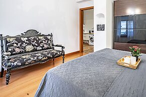 WINWINSTAY Residence in Heart of Old Town